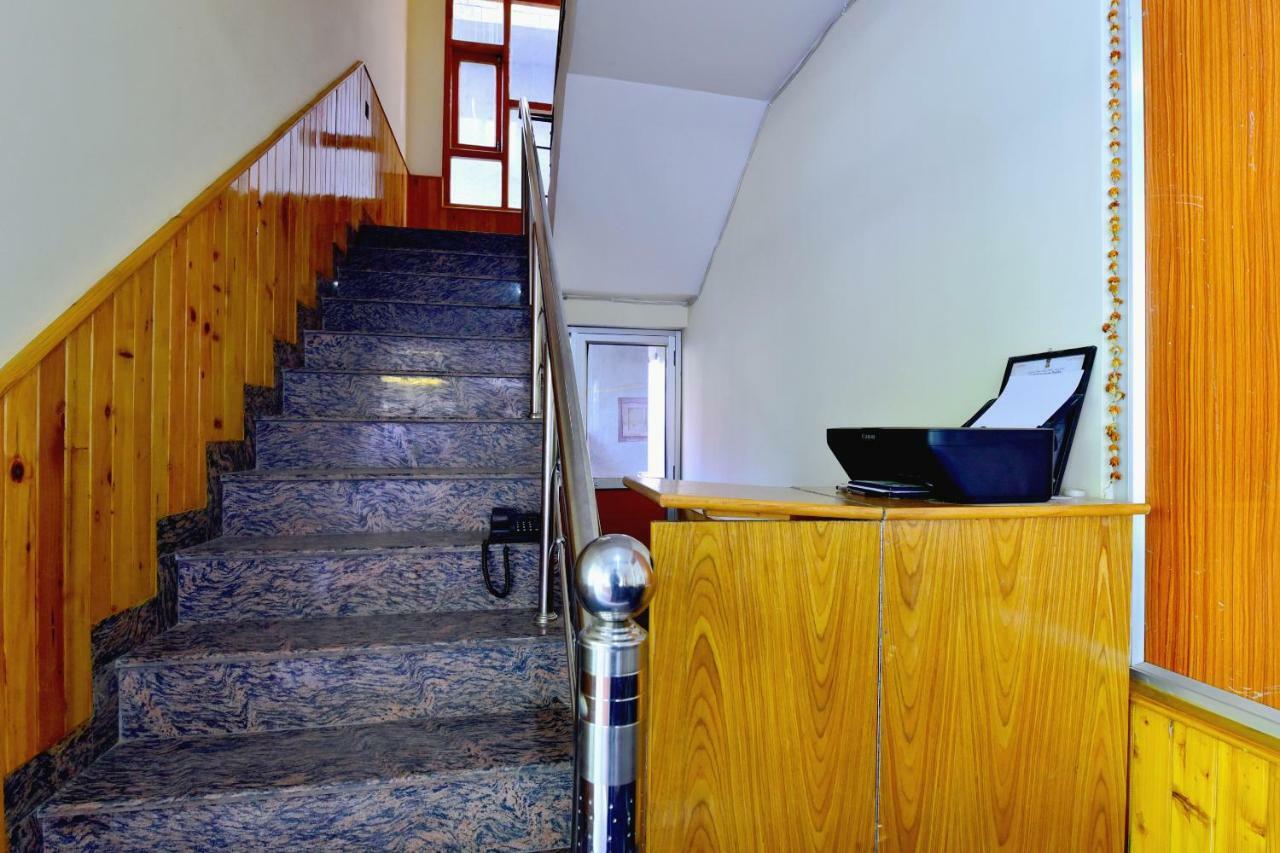 Oyo 38661 Hotel Apna Ghar Manāli Kültér fotó